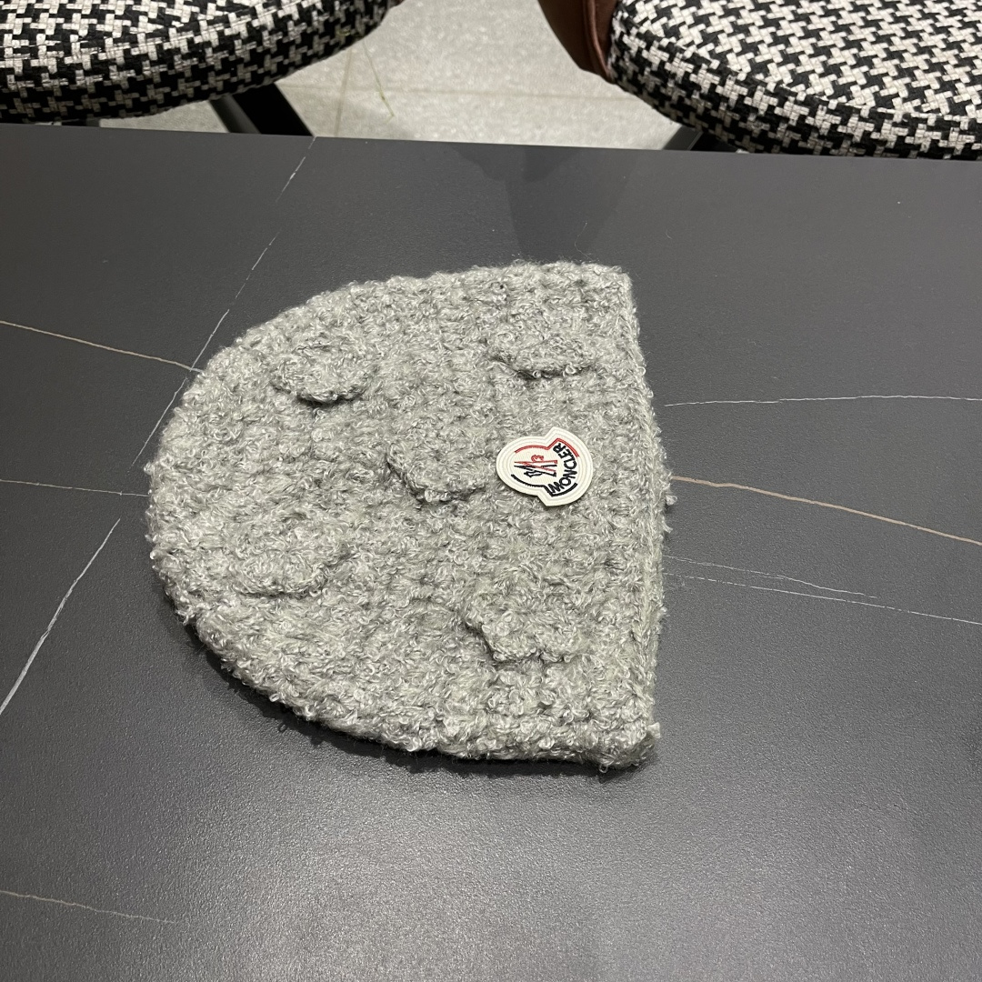 MONCLER蒙口甜美立体花朵手工毛线帽女秋冬韩系百搭显脸小护耳帽保暖针织帽子