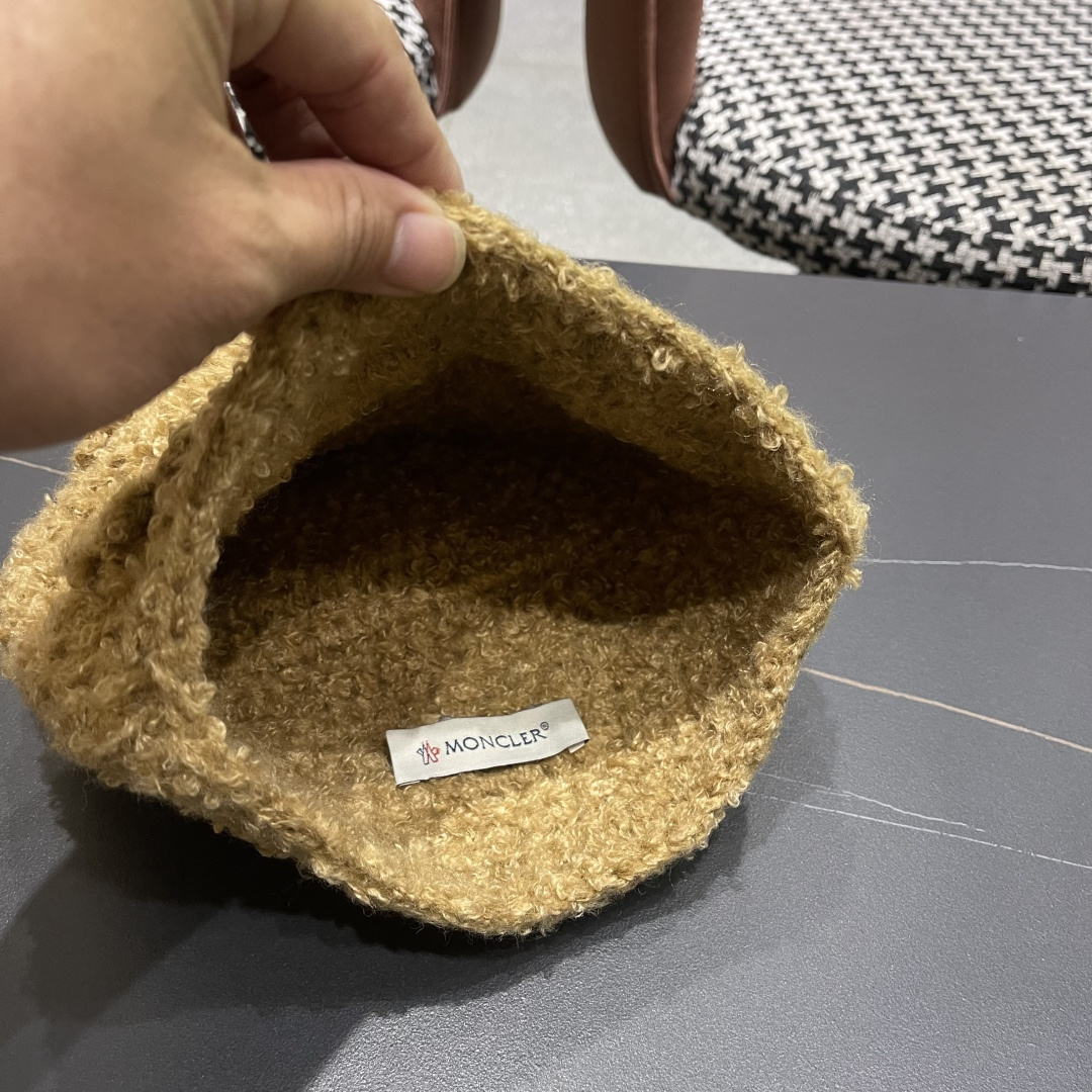 MONCLER蒙口甜美立体花朵手工毛线帽女秋冬韩系百搭显脸小护耳帽保暖针织帽子