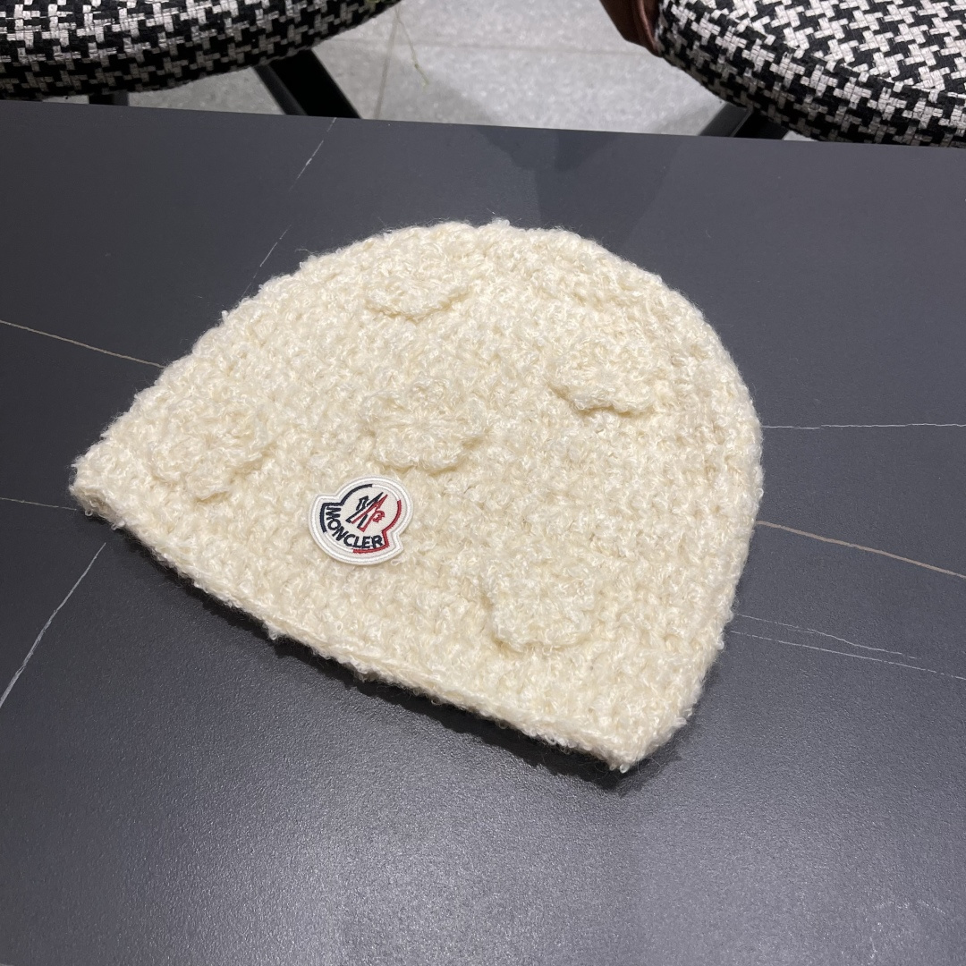 MONCLER蒙口甜美立体花朵手工毛线帽女秋冬韩系百搭显脸小护耳帽保暖针织帽子