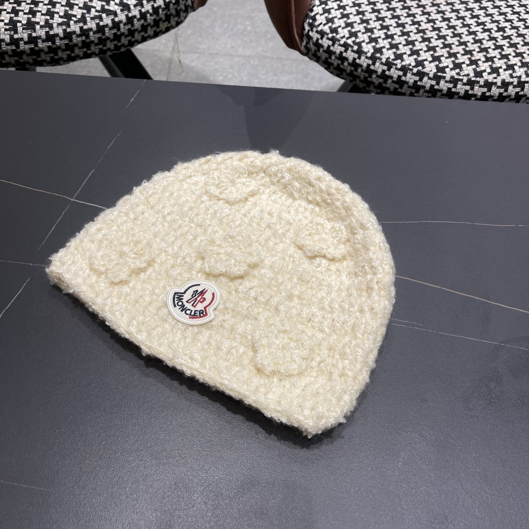 MONCLER蒙口甜美立体花朵手工毛线帽女秋冬韩系百搭显脸小护耳帽保暖针织帽子