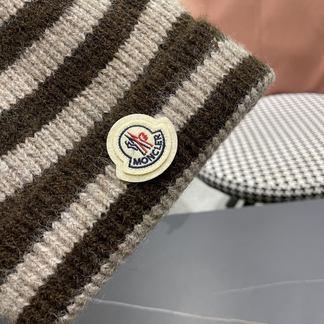 MONCLER蒙囗秋冬新款横条纹黑白针织帽毛线帽网红休闲亲子帽保暖护耳