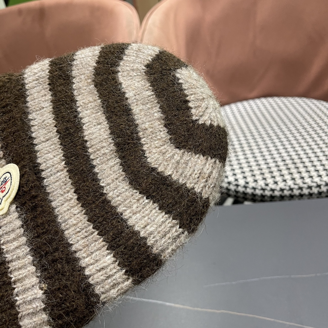 MONCLER蒙囗秋冬新款横条纹黑白针织帽毛线帽网红休闲亲子帽保暖护耳