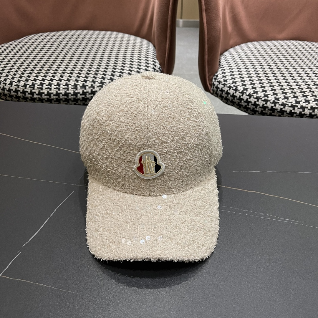 NO:361891,Moncler covers the new corduroy sequin baseball cap in autumn and winter, full of texture. This year, wick is really hungry yyds ~ hat straw hat fisherman hat baseball cap knit hat, hat, Moncler, espadrilles, hatsMoncler蒙口 秋冬新款灯芯绒亮片棒球帽 , 质感满满.今年灯芯饿真的yyds ～帽子草帽渔夫帽棒球帽针织帽,帽子,Moncler,espadrilles,hats,hat