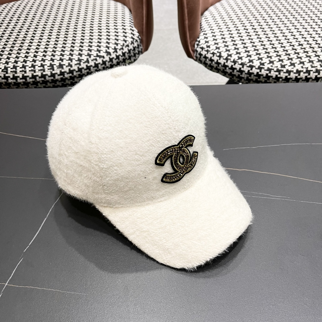 CHANEL 香奈儿 秋冬新款棒球帽 简约大气👈🏻👍休闲时尚👩潮流又有范👍百搭款！