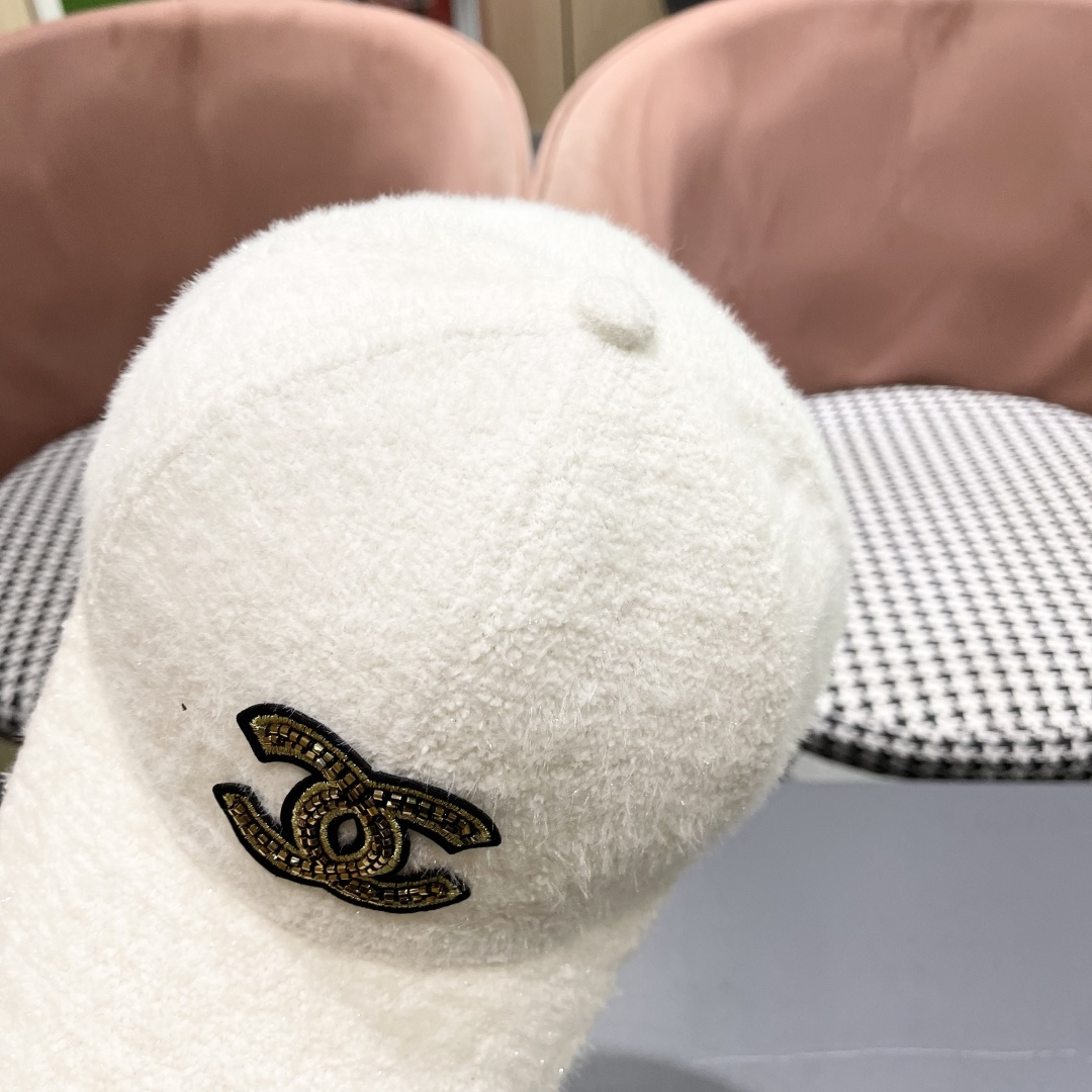 CHANEL 香奈儿 秋冬新款棒球帽 简约大气👈🏻👍休闲时尚👩潮流又有范👍百搭款！