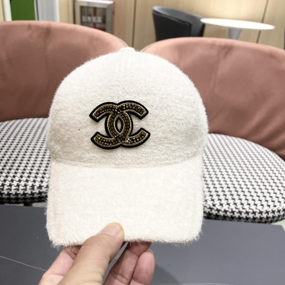 CHANEL 香奈儿 秋冬新款棒球帽 简约大气👈🏻👍休闲时尚👩潮流又有范👍百搭款！