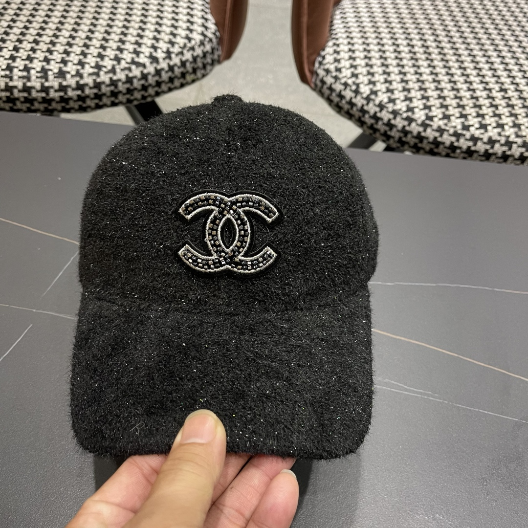 CHANEL 香奈儿 秋冬新款棒球帽 简约大气👈🏻👍休闲时尚👩潮流又有范👍百搭款！