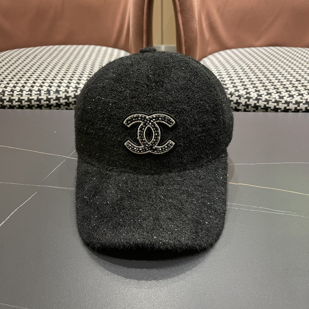 CHANEL 香奈儿 秋冬新款棒球帽 简约大气👈🏻👍休闲时尚👩潮流又有范👍百搭款！