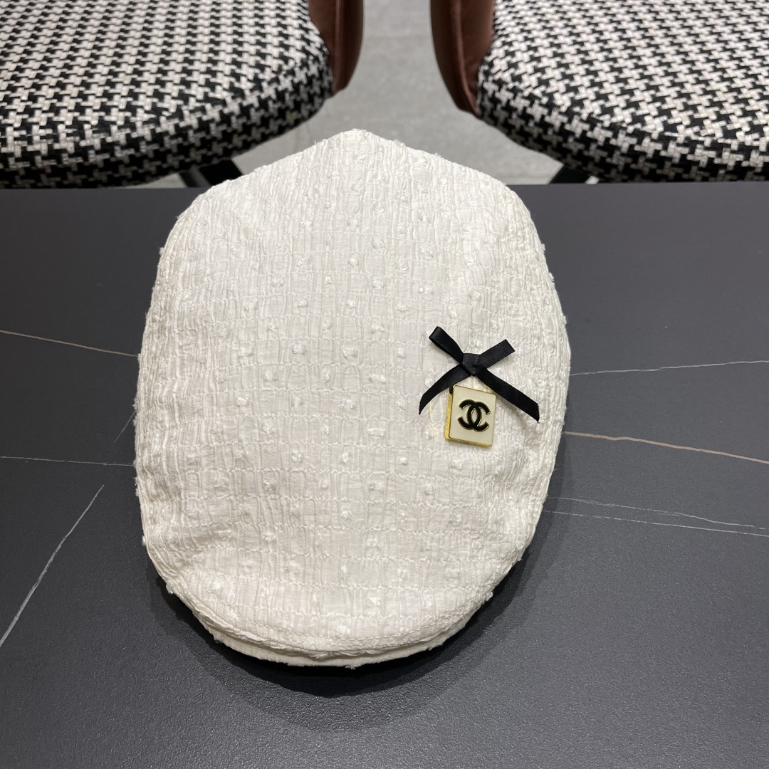 CHANEL香奈儿反戴贝雷帽前进帽女2025春夏新款大头围显脸小复古气质报童帽秋冬