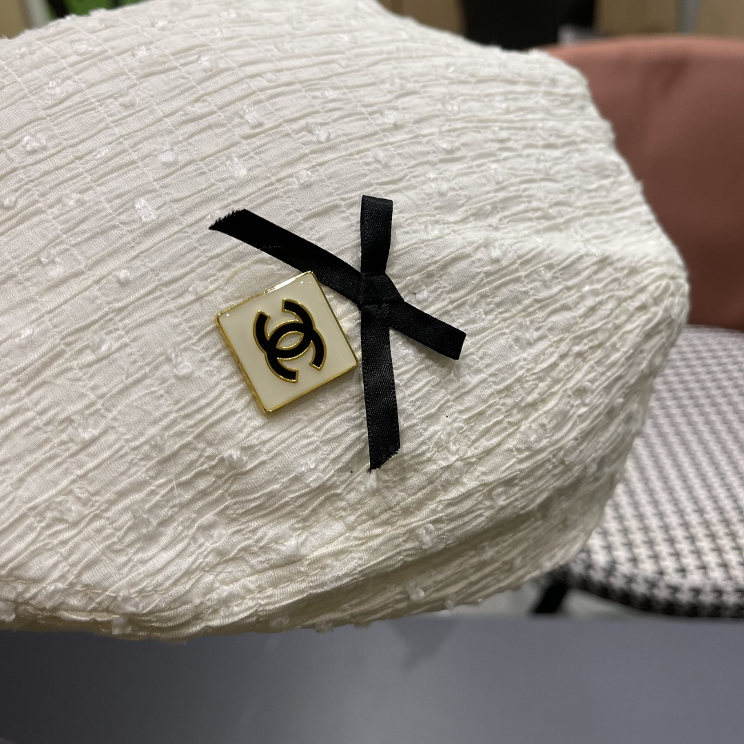 CHANEL香奈儿反戴贝雷帽前进帽女2025春夏新款大头围显脸小复古气质报童帽秋冬