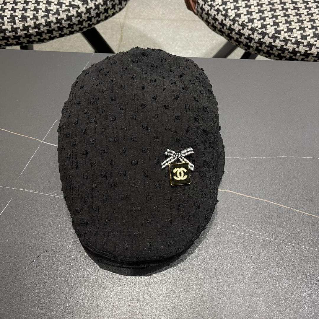 CHANEL香奈儿反戴贝雷帽前进帽女2025春夏新款大头围显脸小复古气质报童帽秋冬