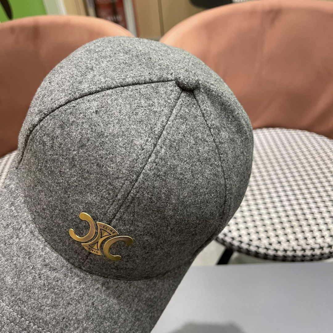 CELINE·赛琳 秋冬新款双C字母绣花羊毛棒球帽帽型完全按照Z:1定做。定制编织羊毛面料，超有质感！细