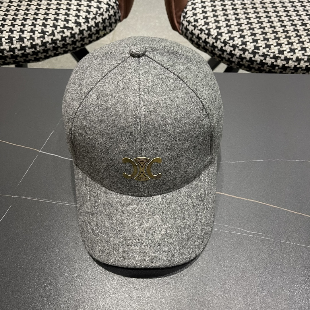 CELINE·赛琳 秋冬新款双C字母绣花羊毛棒球帽帽型完全按照Z:1定做。定制编织羊毛面料，超有质感！细