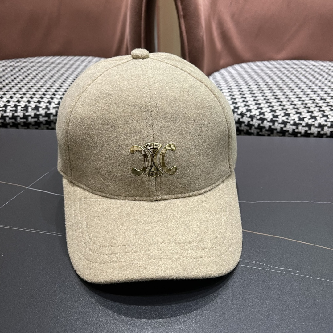 CELINE·赛琳 秋冬新款双C字母绣花羊毛棒球帽帽型完全按照Z:1定做。定制编织羊毛面料，超有质感！细