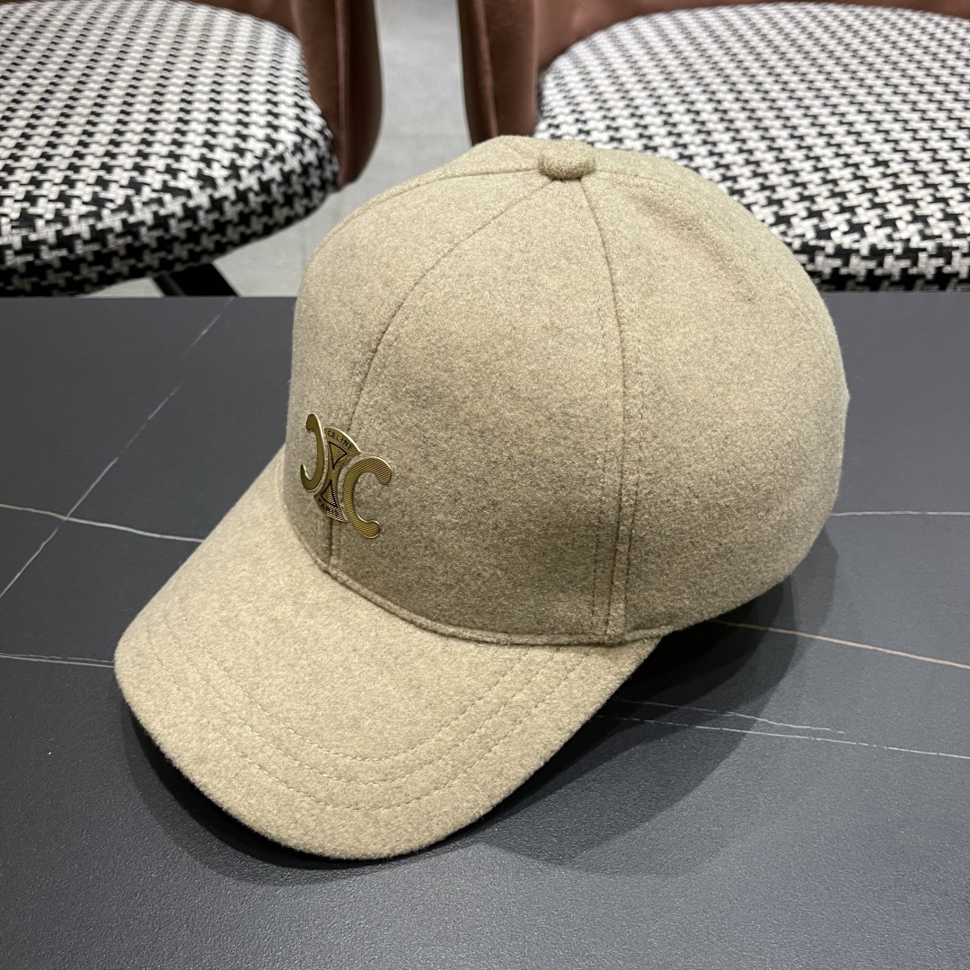 CELINE·赛琳 秋冬新款双C字母绣花羊毛棒球帽帽型完全按照Z:1定做。定制编织羊毛面料，超有质感！细