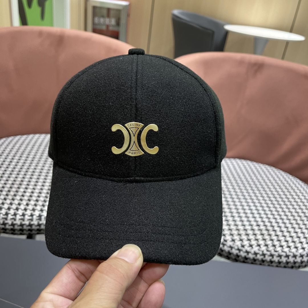 CELINE·赛琳 秋冬新款双C字母绣花羊毛棒球帽帽型完全按照Z:1定做。定制编织羊毛面料，超有质感！细