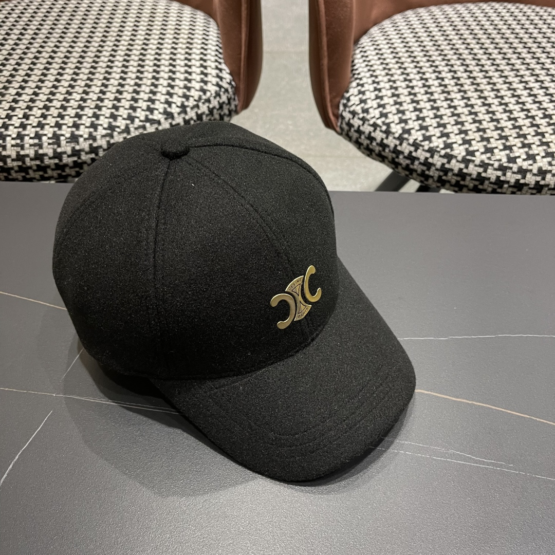 CELINE·赛琳 秋冬新款双C字母绣花羊毛棒球帽帽型完全按照Z:1定做。定制编织羊毛面料，超有质感！细