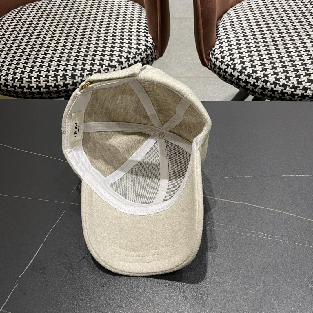 CELINE·赛琳 秋冬新款双C字母绣花羊毛棒球帽帽型完全按照Z:1定做。定制编织羊毛面料，超有质感！细