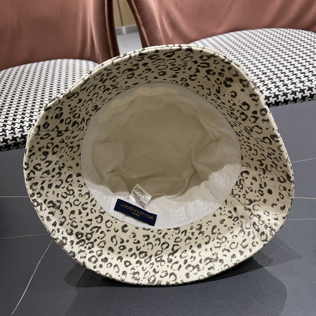 Lv路易威登 韩版时尚水钻豹纹渔夫帽子女春夏季宽檐显脸小户外遮阳防晒盆帽潮
