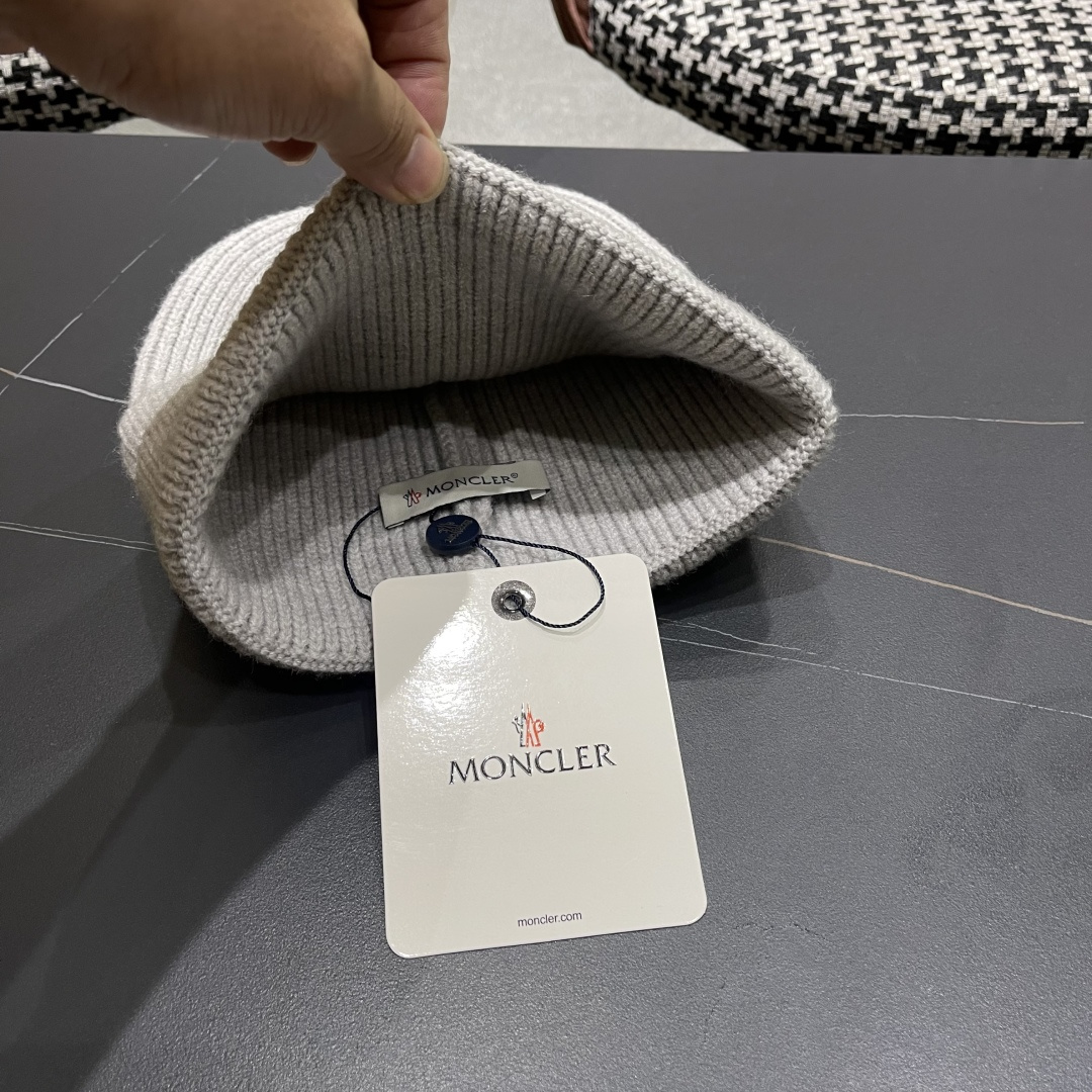 蒙口Moncler盟可睐💥2025官网经典针织帽，原单复刻.非常柔软亲肤，弹性很好💓有质感又非常百搭的款