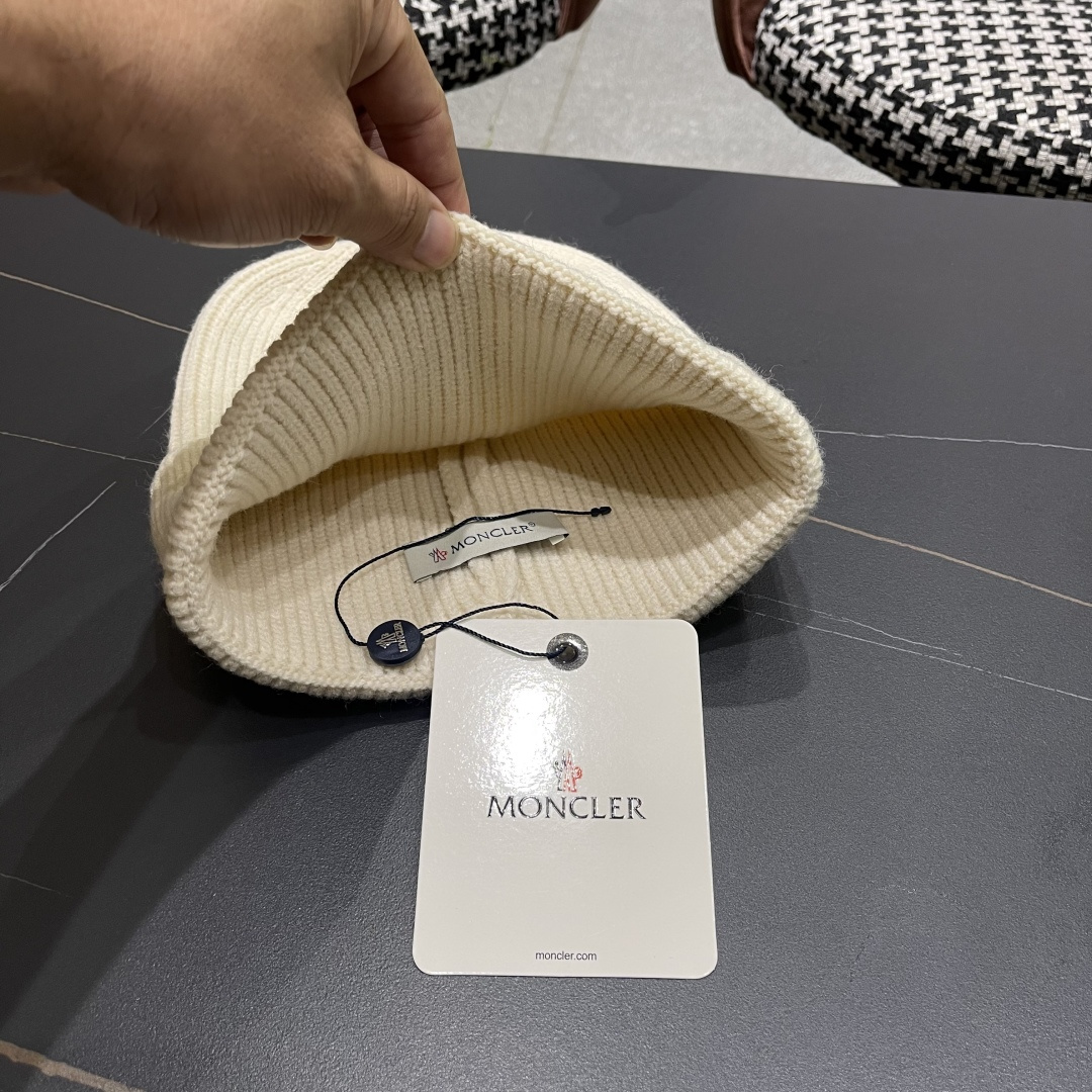 蒙口Moncler盟可睐💥2025官网经典针织帽，原单复刻.非常柔软亲肤，弹性很好💓有质感又非常百搭的款