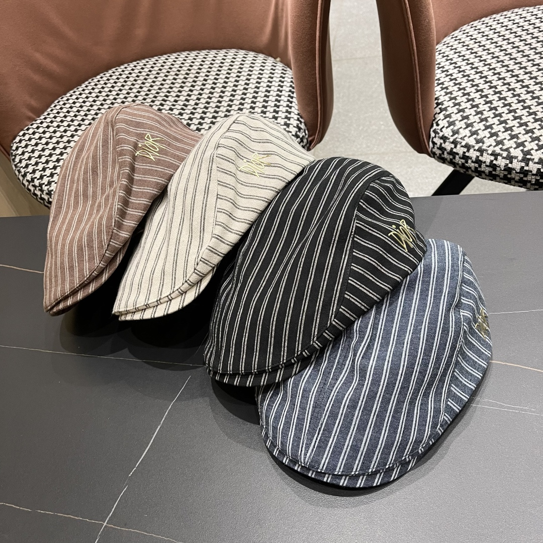  迪奥 日系条纹气质贝雷帽春秋夏季情侣显脸小前进帽
男女画家帽遮阳鸭舌