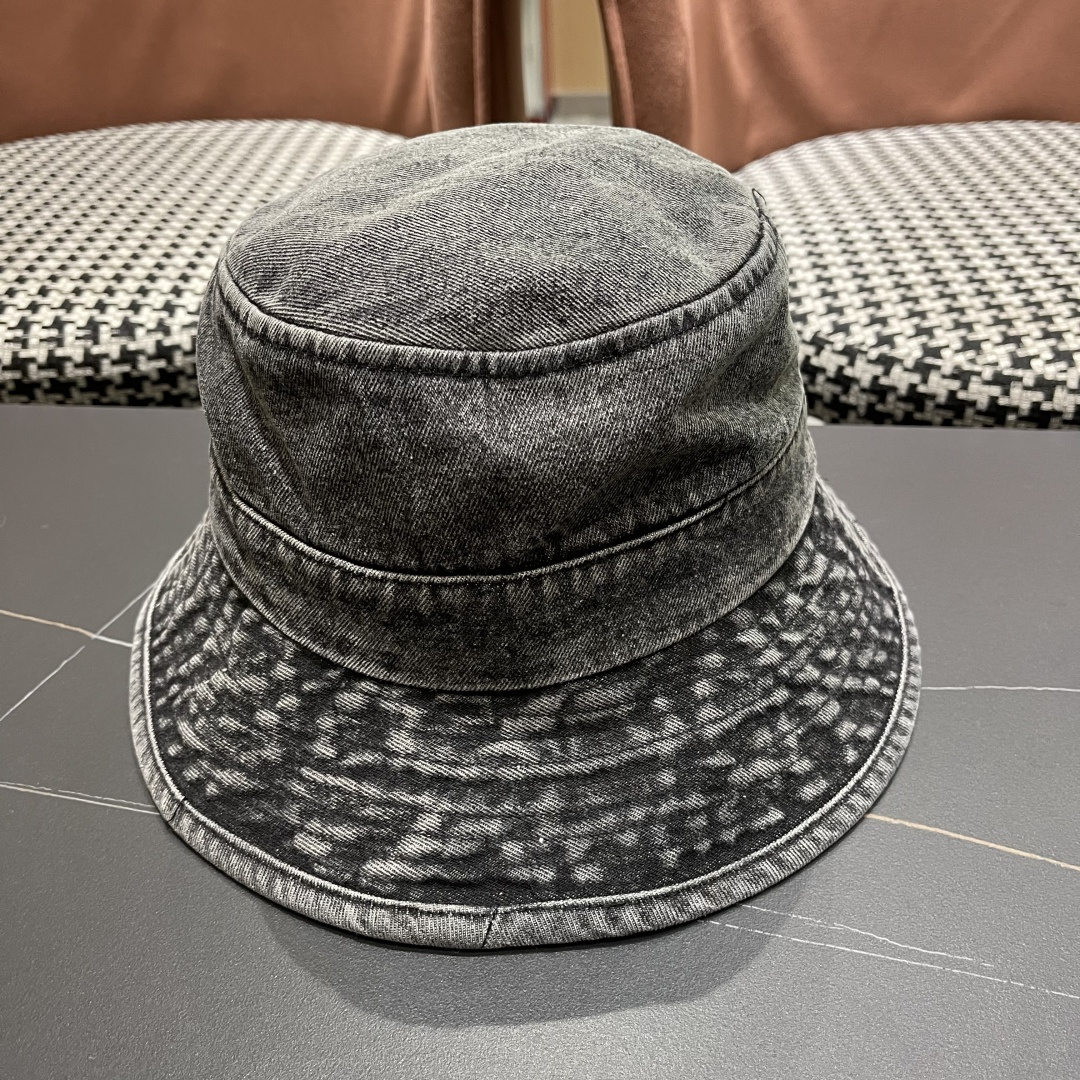  GUCCI古奇 2025新款洗水牛仔渔夫帽 很潮！休闲运动款，经典制作，超级好搭衣服！