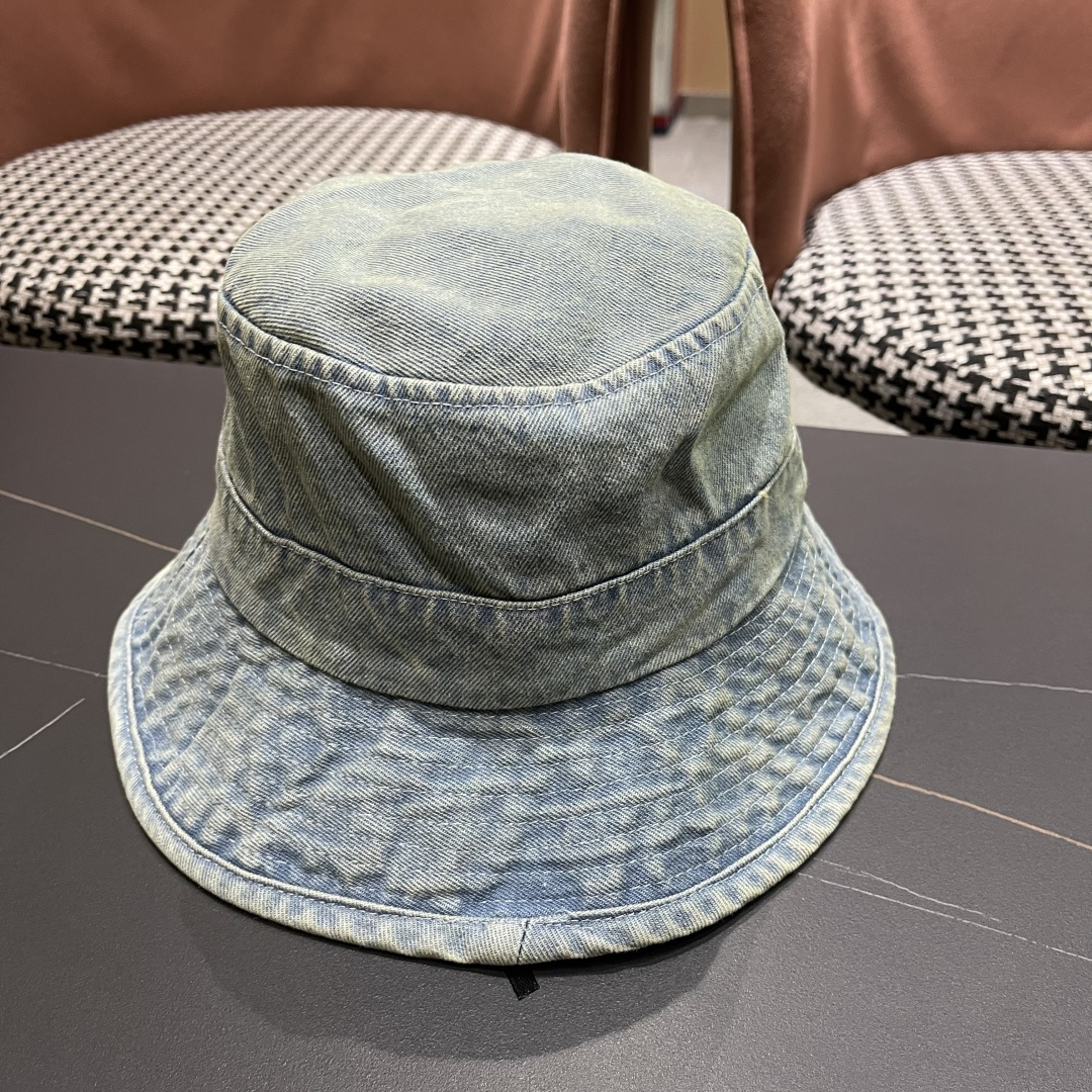 GUCCI古奇 2025新款洗水牛仔渔夫帽 很潮！休闲运动款，经典制作，超级好搭衣服！