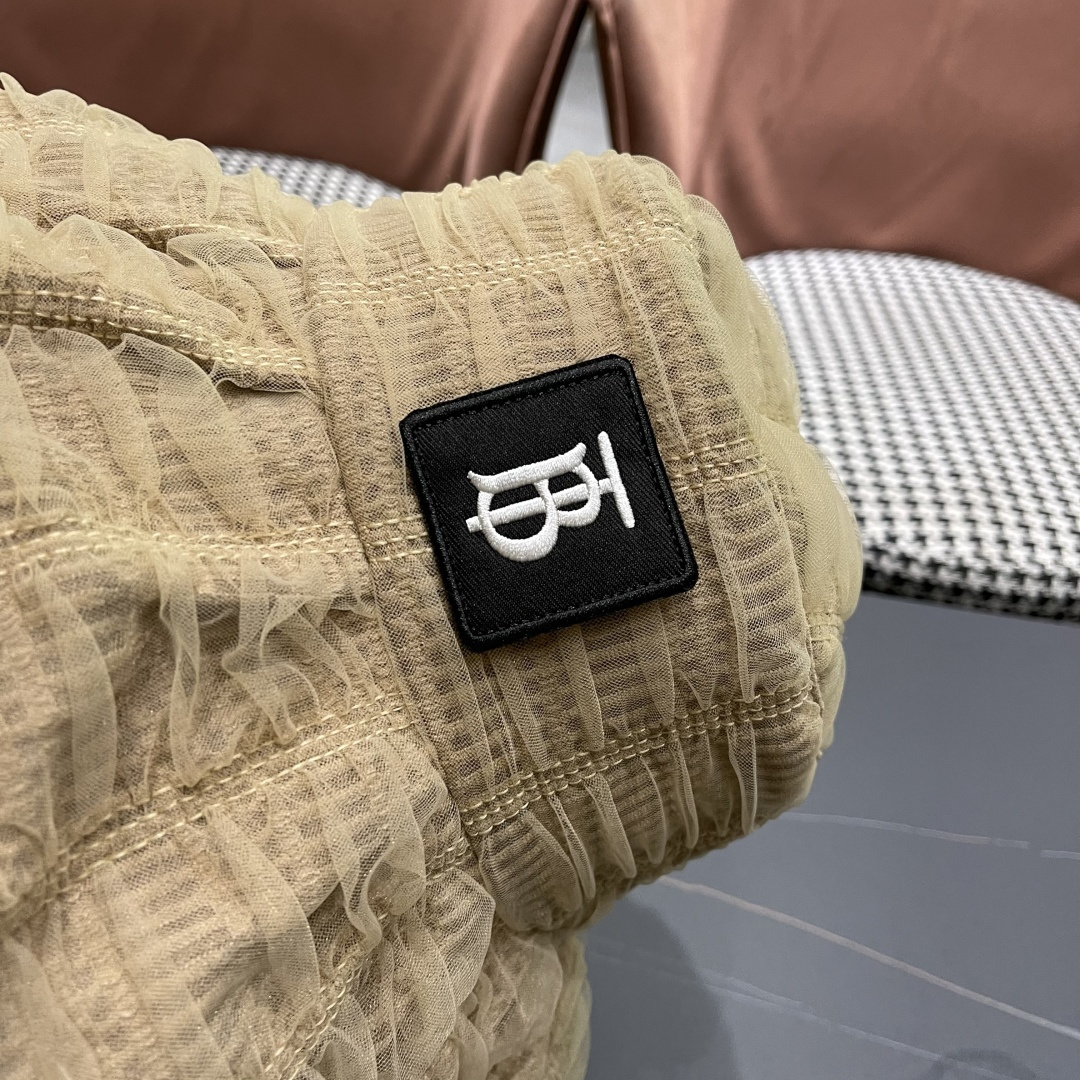  Burberry（巴宝莉）新款渔夫帽子女春夏薄款大檐防紫外线遮阳帽休闲百搭