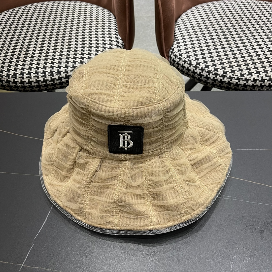  Burberry（巴宝莉）新款渔夫帽子女春夏薄款大檐防紫外线遮阳帽休闲百搭
