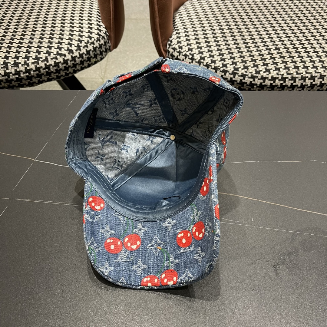  棒球帽.   渔夫帽 Lv跟易威登 经典款原单渔夫帽，顶级版本，原版牛仔提花布料，轻盈透气！质量超赞，