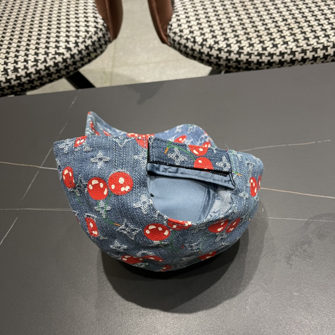  棒球帽.   渔夫帽 Lv跟易威登 经典款原单渔夫帽，顶级版本，原版牛仔提花布料，轻盈透气！质量超赞，