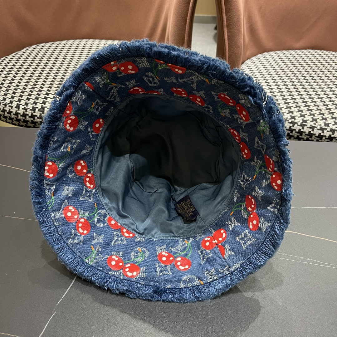 棒球帽.   渔夫帽 Lv跟易威登 经典款原单渔夫帽，顶级版本，原版牛仔提花布料，轻盈透气！质量超赞，基