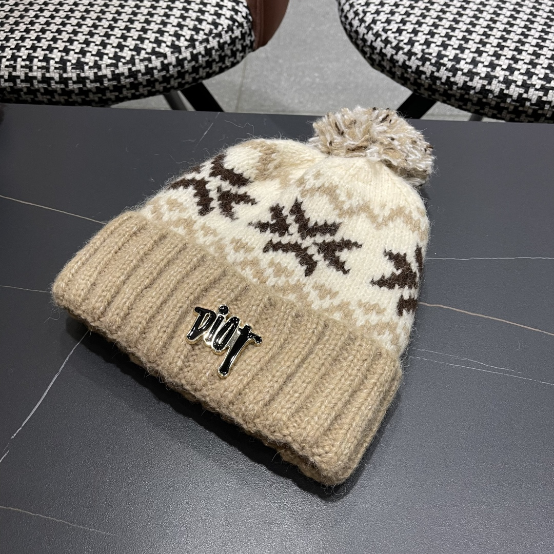  迪奥Dior 费尔岛软糯秋冬休闲毛线帽 保暖针织帽卷边可爱毛球帽圣诞韩版ins