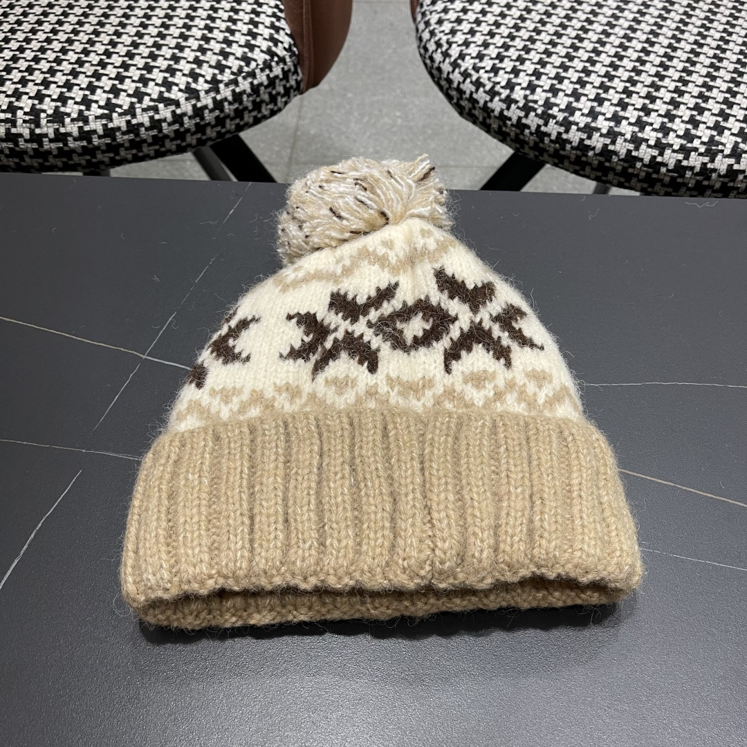  迪奥Dior 费尔岛软糯秋冬休闲毛线帽 保暖针织帽卷边可爱毛球帽圣诞韩版ins