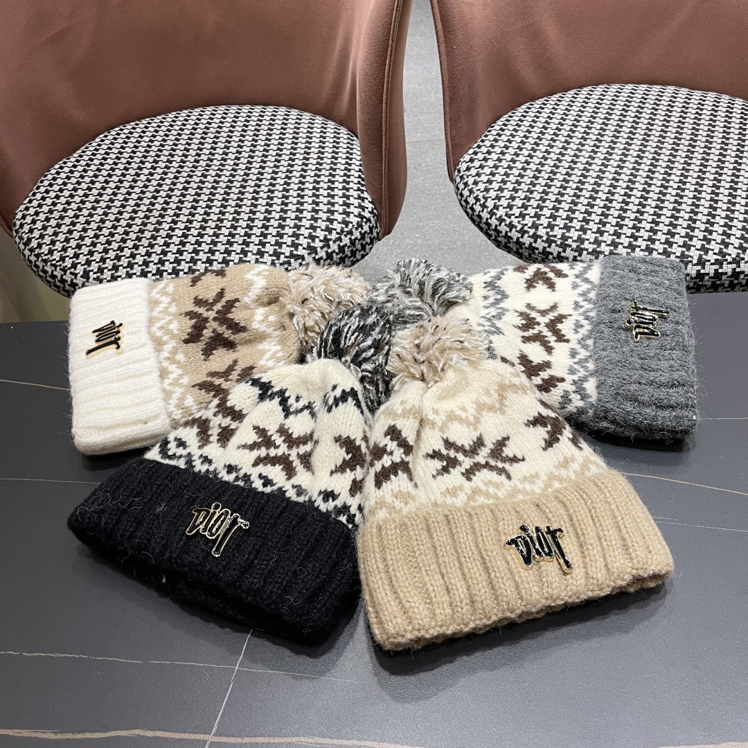  迪奥Dior 费尔岛软糯秋冬休闲毛线帽 保暖针织帽卷边可爱毛球帽圣诞韩版ins