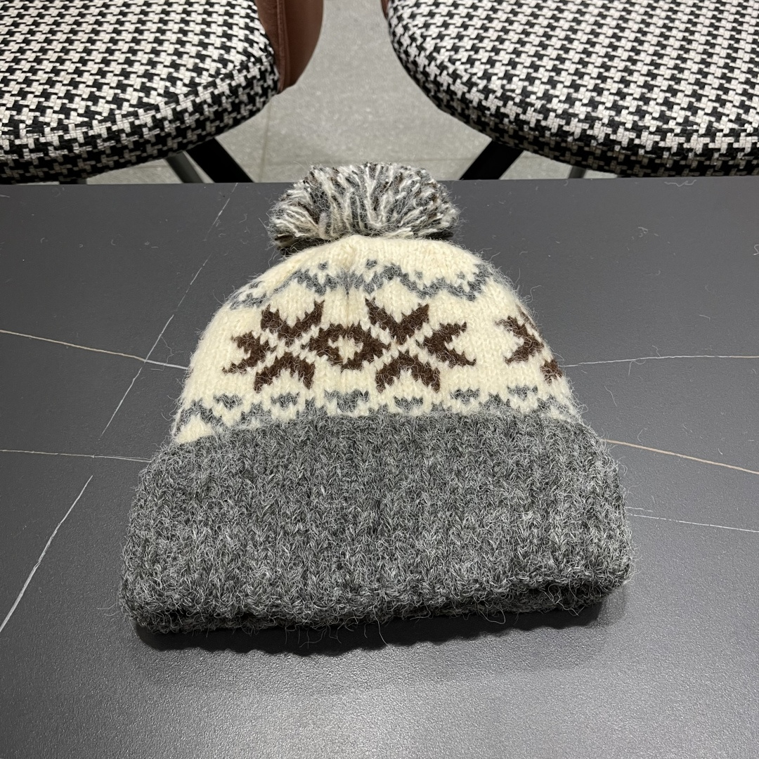  迪奥Dior 费尔岛软糯秋冬休闲毛线帽 保暖针织帽卷边可爱毛球帽圣诞韩版ins