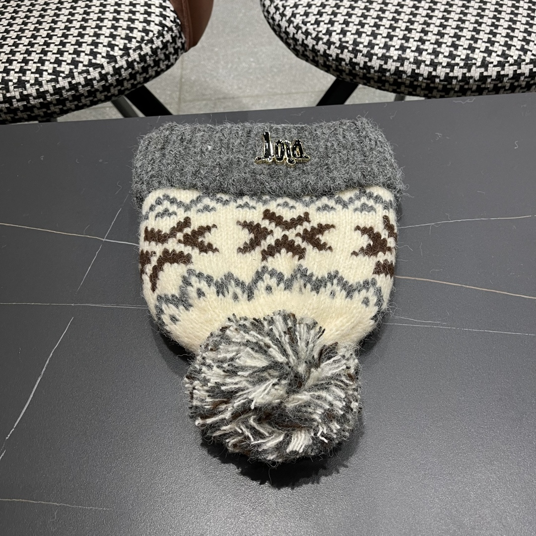  迪奥Dior 费尔岛软糯秋冬休闲毛线帽 保暖针织帽卷边可爱毛球帽圣诞韩版ins