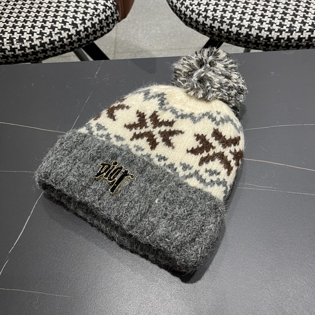  迪奥Dior 费尔岛软糯秋冬休闲毛线帽 保暖针织帽卷边可爱毛球帽圣诞韩版ins