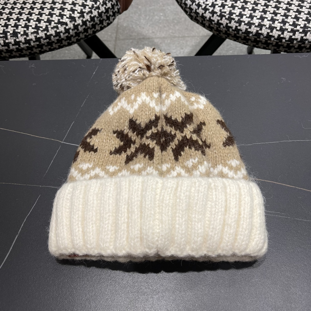  迪奥Dior 费尔岛软糯秋冬休闲毛线帽 保暖针织帽卷边可爱毛球帽圣诞韩版ins