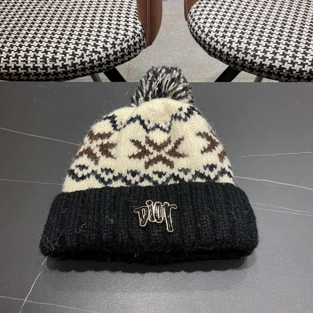  迪奥Dior 费尔岛软糯秋冬休闲毛线帽 保暖针织帽卷边可爱毛球帽圣诞韩版ins