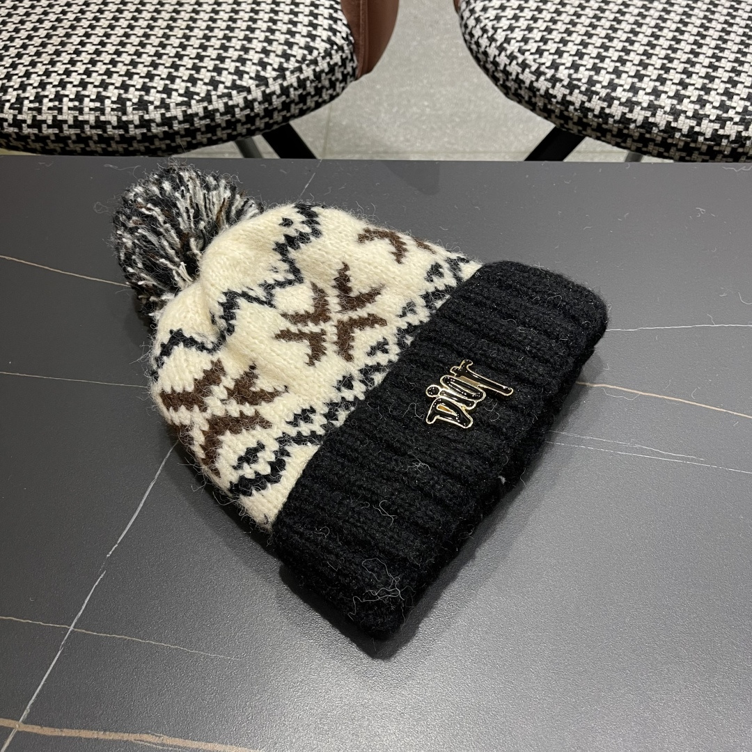  迪奥Dior 费尔岛软糯秋冬休闲毛线帽 保暖针织帽卷边可爱毛球帽圣诞韩版ins