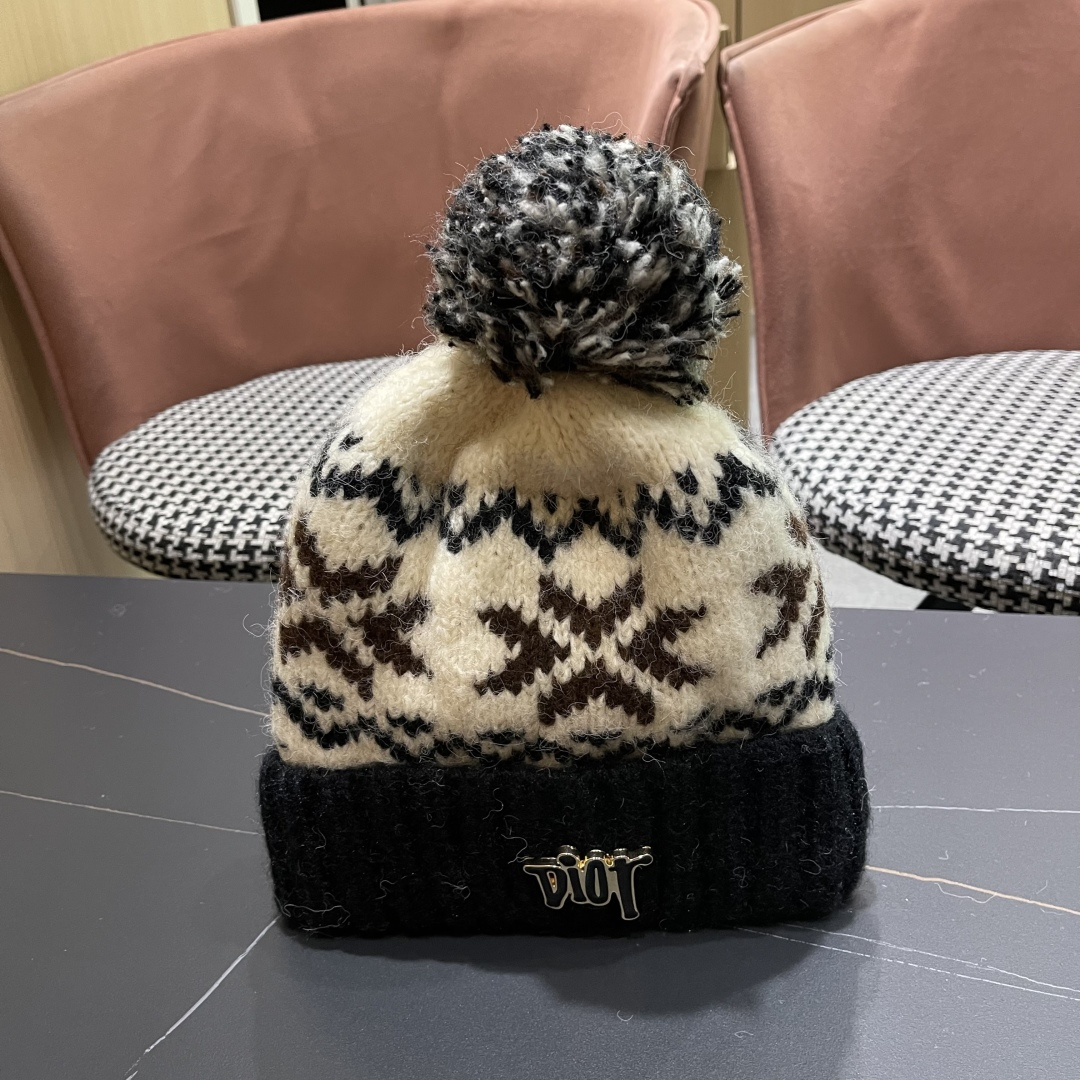  迪奥Dior 费尔岛软糯秋冬休闲毛线帽 保暖针织帽卷边可爱毛球帽圣诞韩版ins