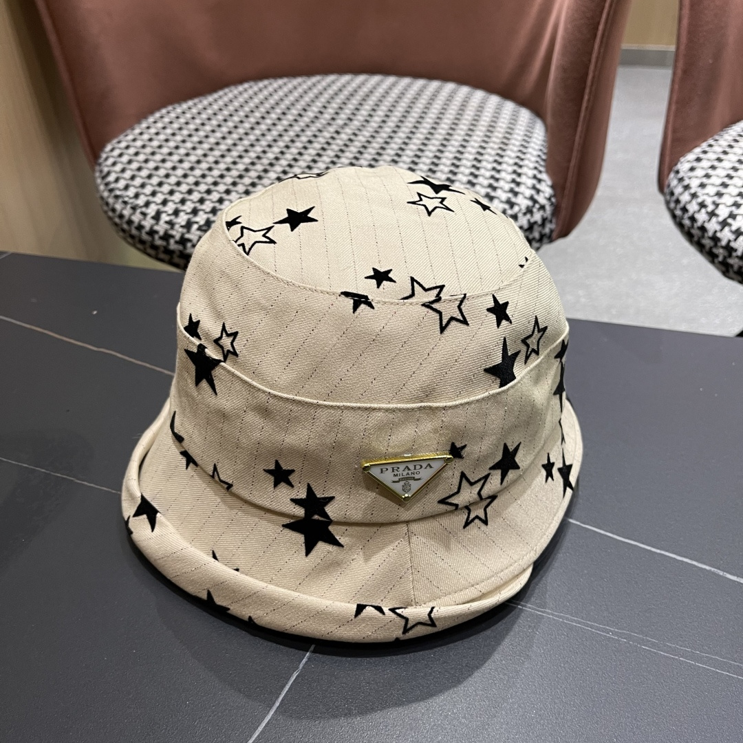  普拉达，Prada新款韩系满天星条纹黑白涂鸦渔夫帽春秋休闲百搭显脸小防晒遮阳帽