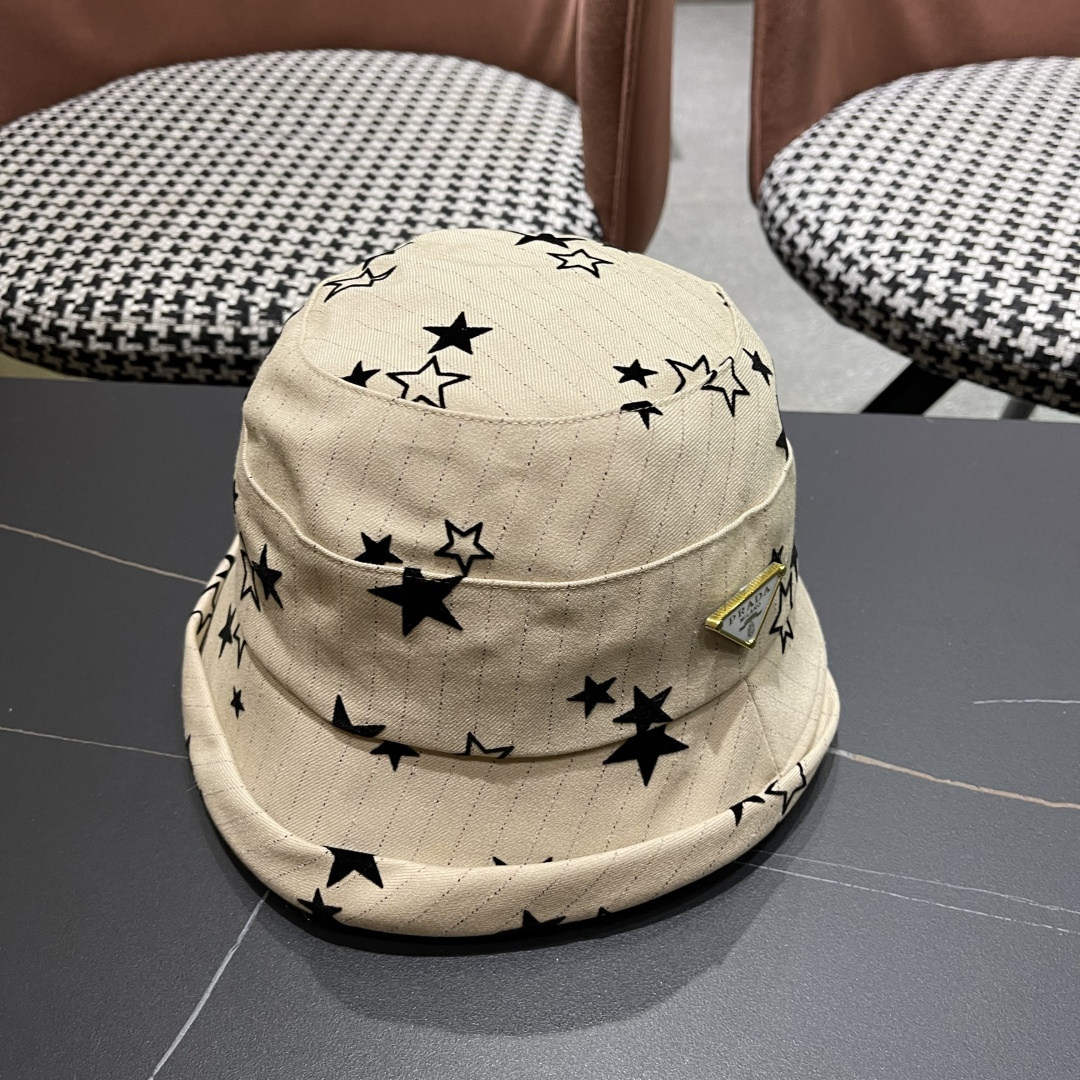  普拉达，Prada新款韩系满天星条纹黑白涂鸦渔夫帽春秋休闲百搭显脸小防晒遮阳帽
