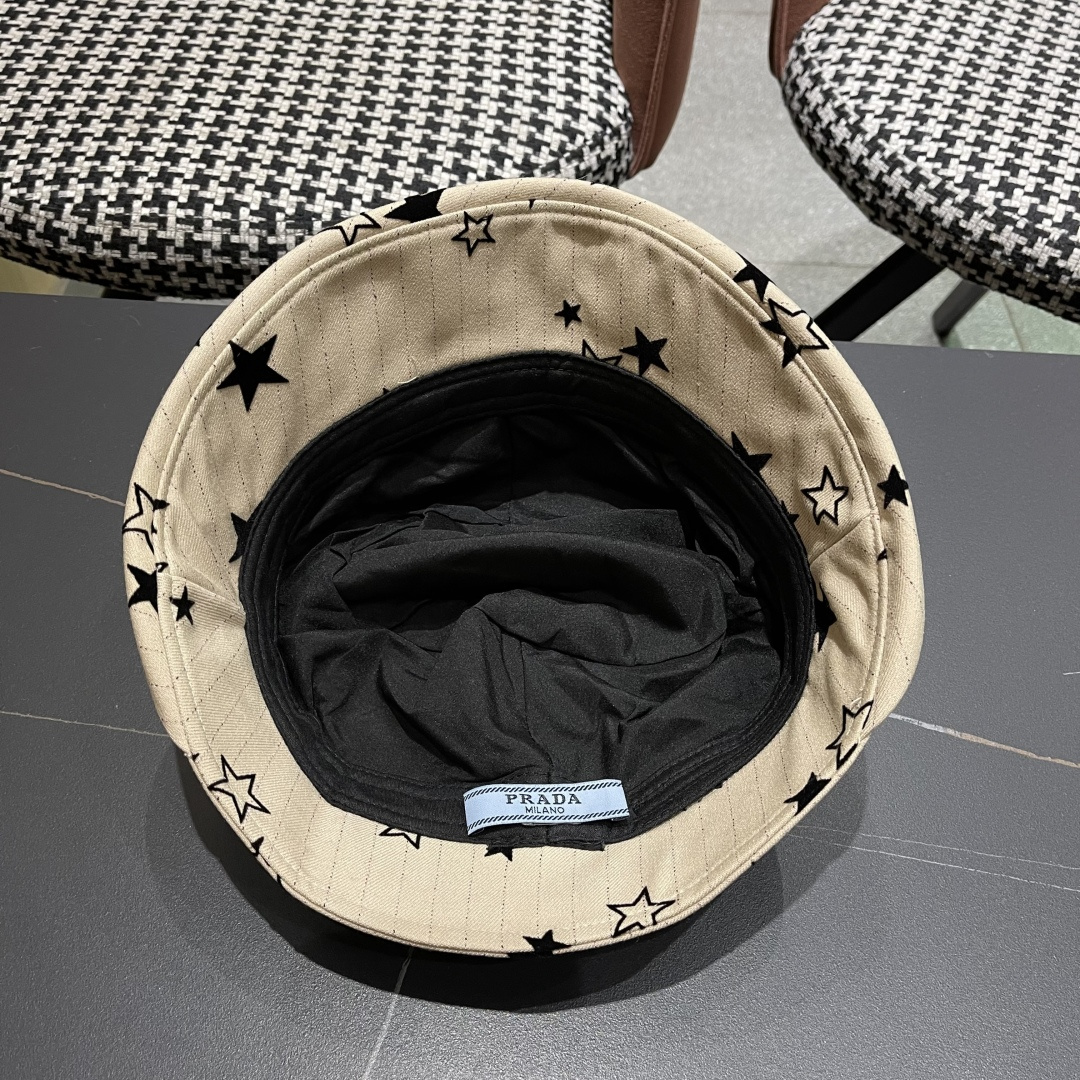  普拉达，Prada新款韩系满天星条纹黑白涂鸦渔夫帽春秋休闲百搭显脸小防晒遮阳帽