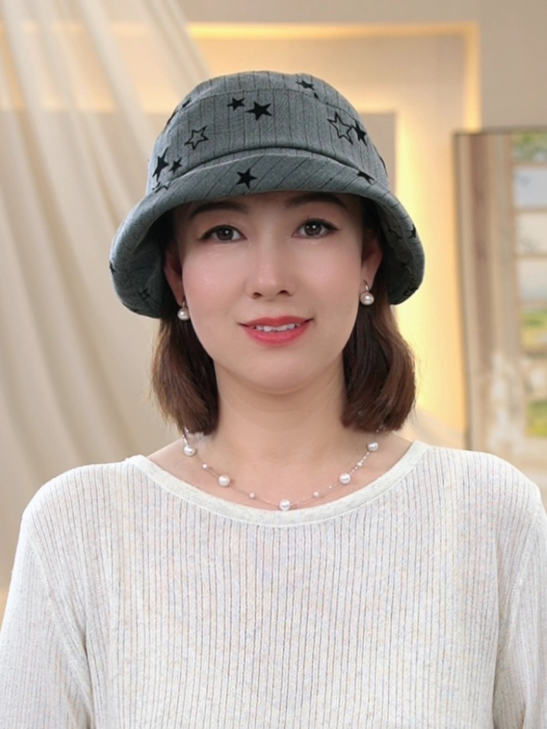  普拉达，Prada新款韩系满天星条纹黑白涂鸦渔夫帽春秋休闲百搭显脸小防晒遮阳帽