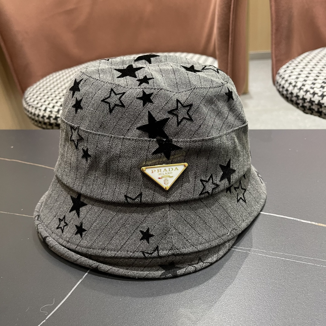  普拉达，Prada新款韩系满天星条纹黑白涂鸦渔夫帽春秋休闲百搭显脸小防晒遮阳帽