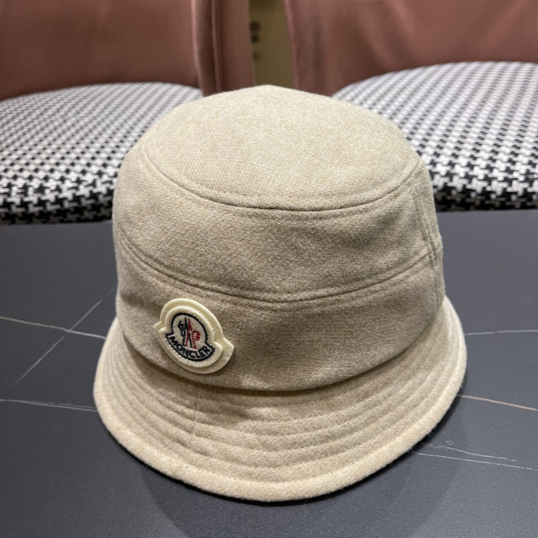  （蒙囗MONCLER】2025秋冬款保暖甜美可爱渔夫帽时尚百搭秋冬赶紧订购哦，