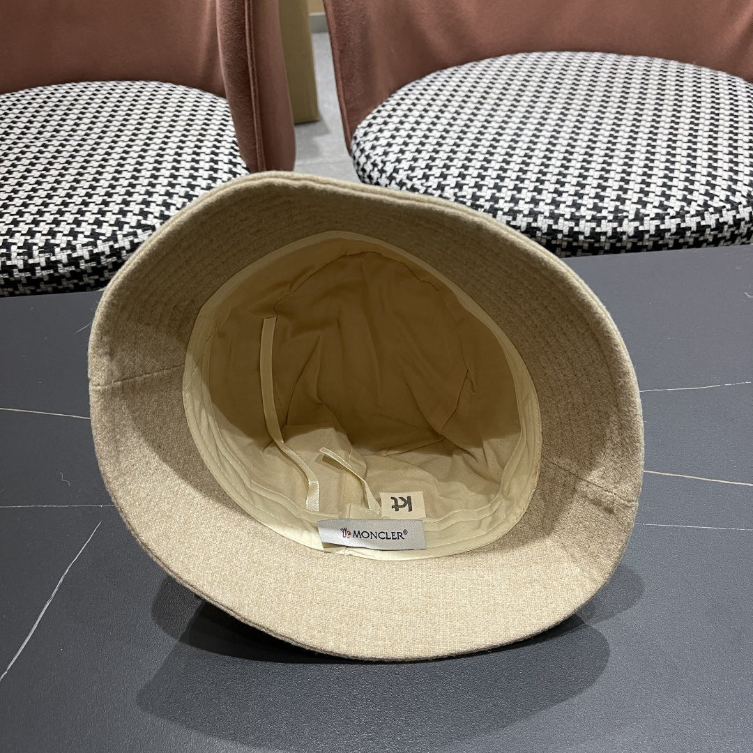  （蒙囗MONCLER】2025秋冬款保暖甜美可爱渔夫帽时尚百搭秋冬赶紧订购哦，